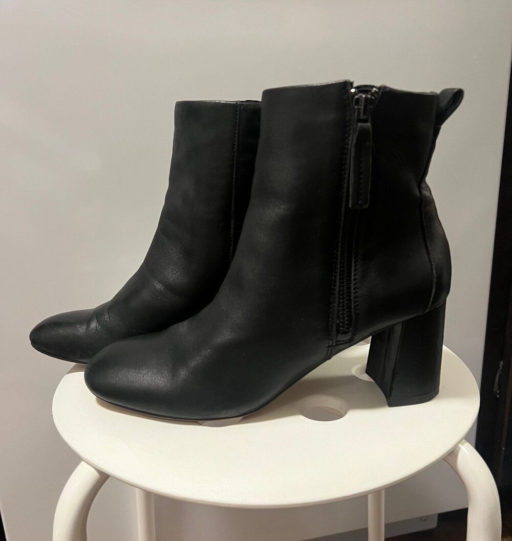 Essex Lane Galina Black Lambskin Leather Block Heel Booties 7